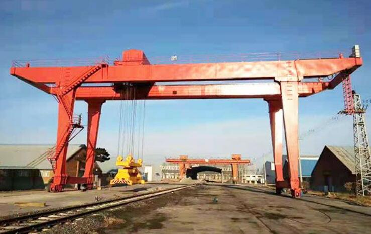 集裝箱(xiāng)龍門吊(diào)