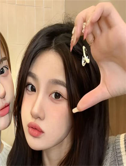 《我只是球神你别惊讶》的技术突破：声音设计实现解决拍摄难题的创新方案 推动影视技术的创新发展