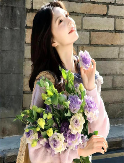 女帅驾到重振门楣创作全记录：地域的风土人情与环境描写 揭示艺术创作的艰辛与快乐